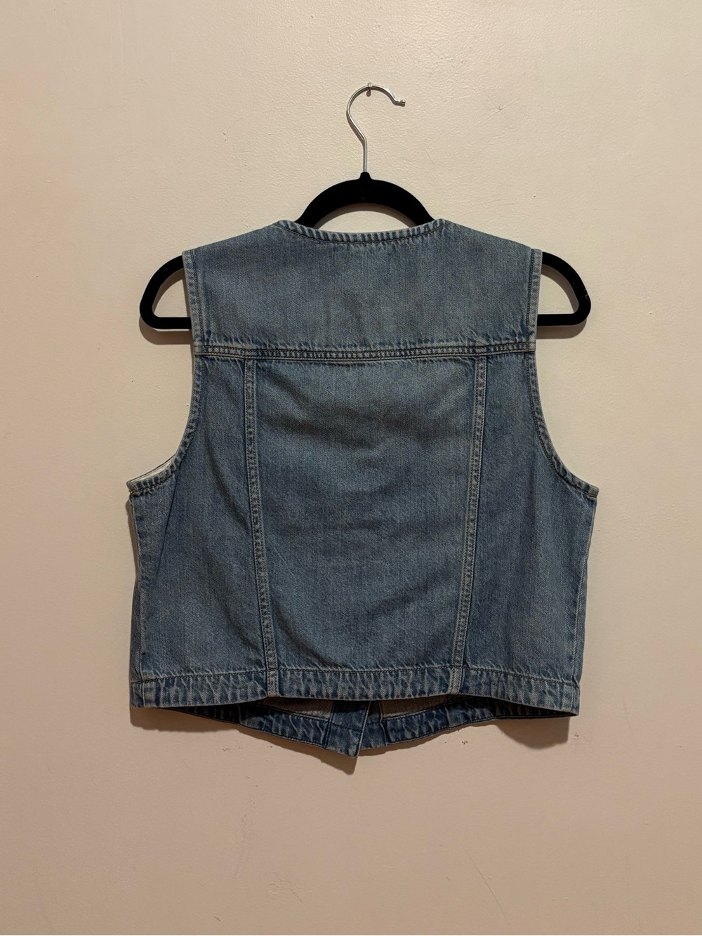 Madewell Denim Vest - Picture 6 of 8
